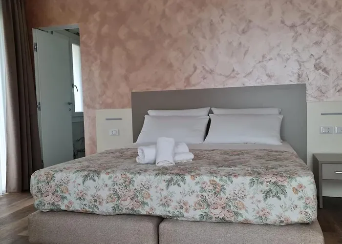 فندق Lanterna Padova 3*