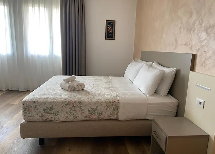 فندق Lanterna Padova 3*