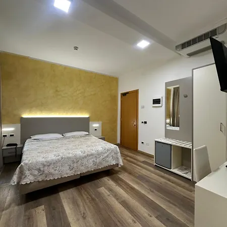 Hotel Lanterna Padova 3*